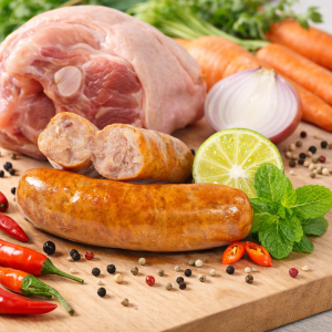 lạp xưởng tươi DOSUN trong mâm cỗ Tết